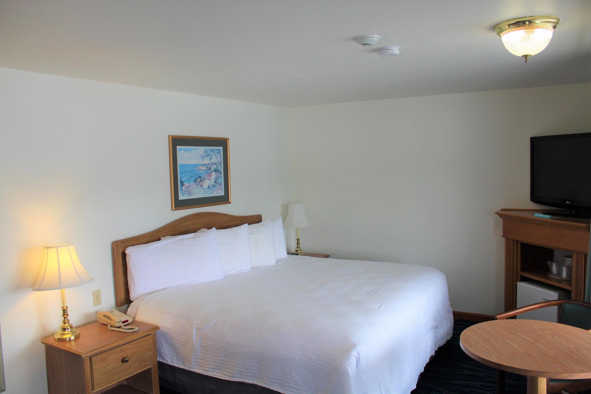 Tugboat Motel 3*